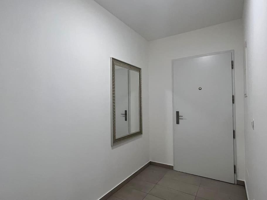 Apartment The Dante - Family And Friends Apartments, Free Parking Prag